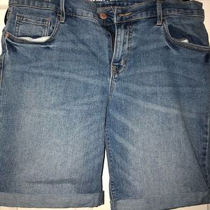 Denim shorts lighter dark wash